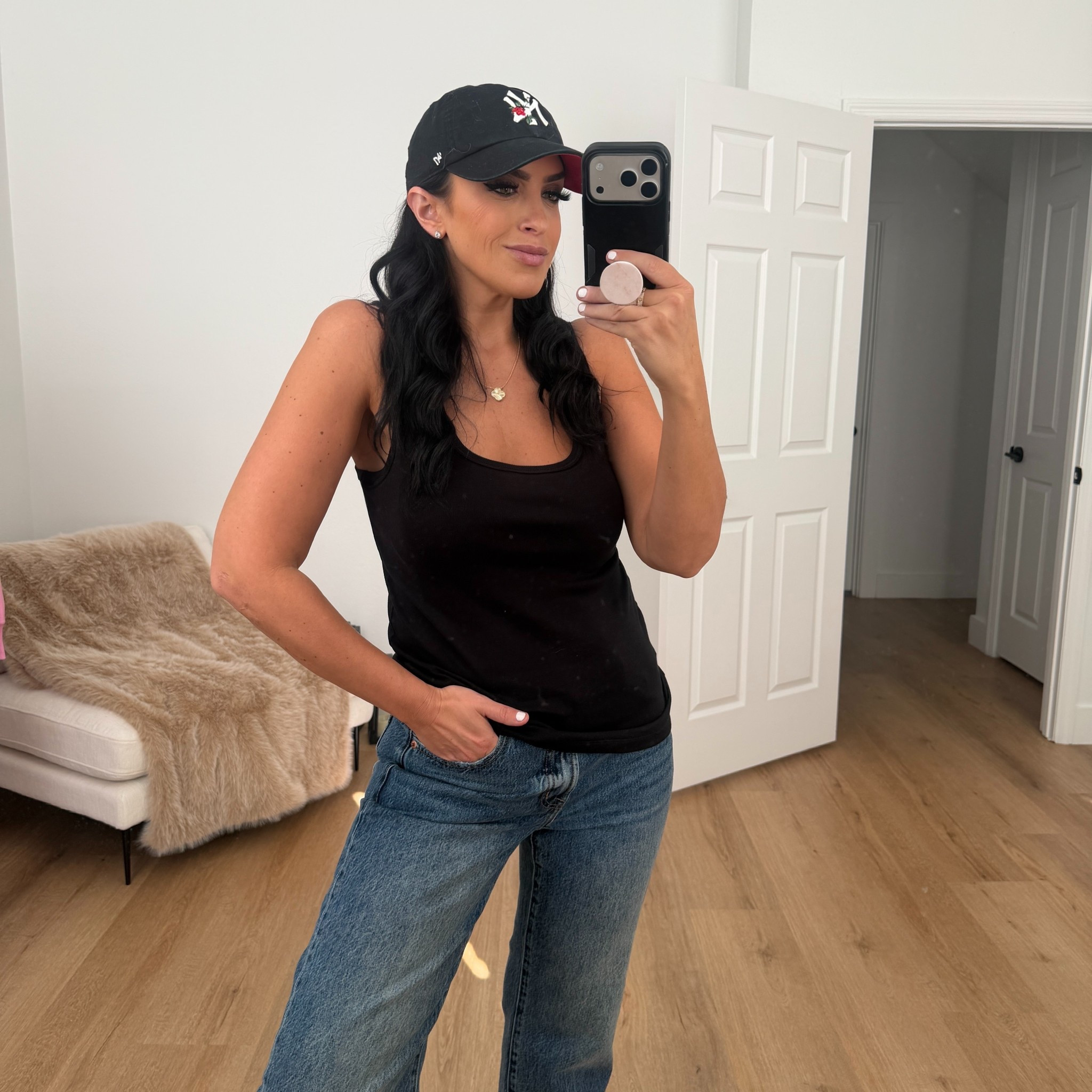 Splendid la black tank top wearing size medium 