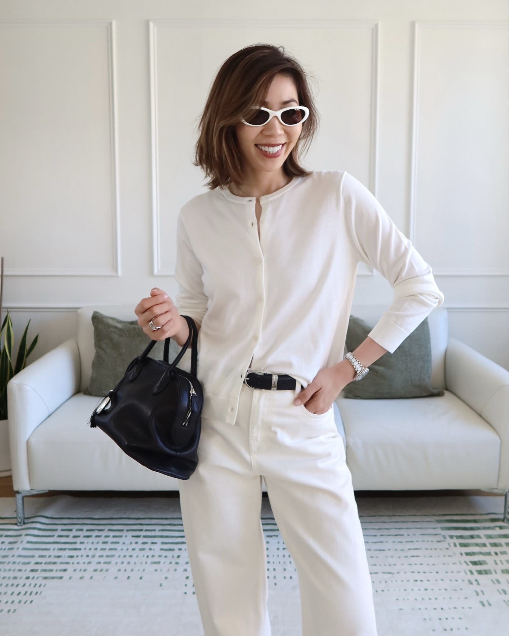 White + black  

#LTKootd #LTKMidsize #LTKOver40