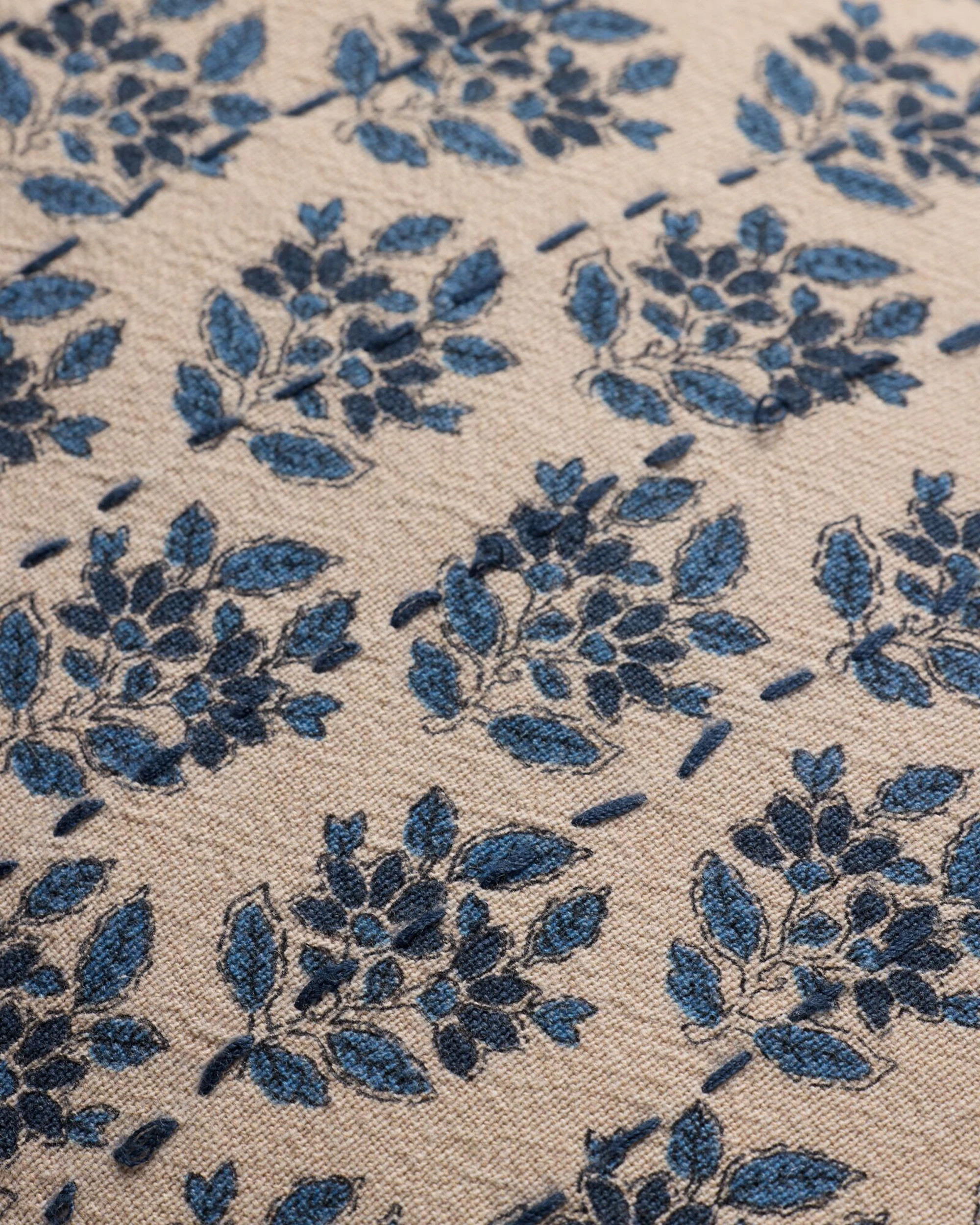 Nalina Pillow | Joon Loloi | Joon Loloi