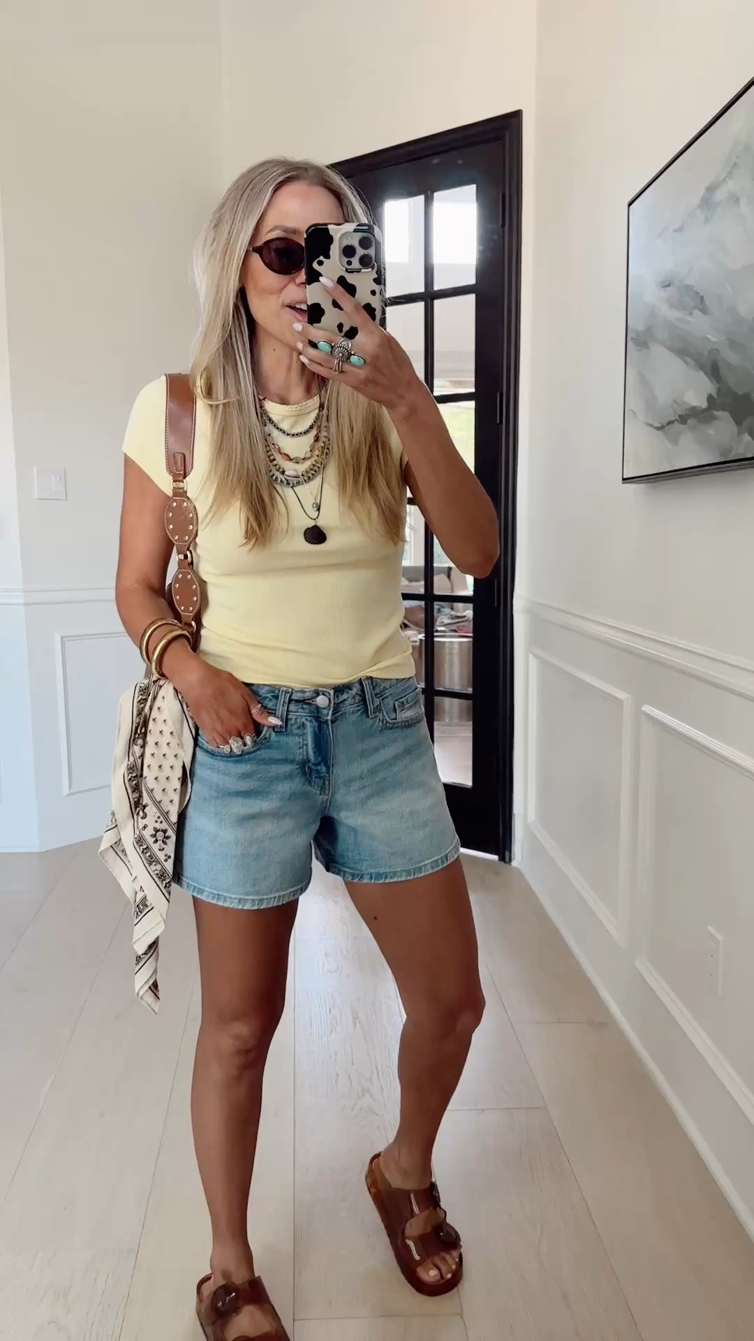 Y’all sold out the Agolde jean dupes, so I know you’re going to love these shorts❣️

If you love high-end denim, you are going to lose your mind over these.

Size: 4 / tts / 5'5"/ 120lbs



#LTKootd #LTKgrwm #LTKmomlife