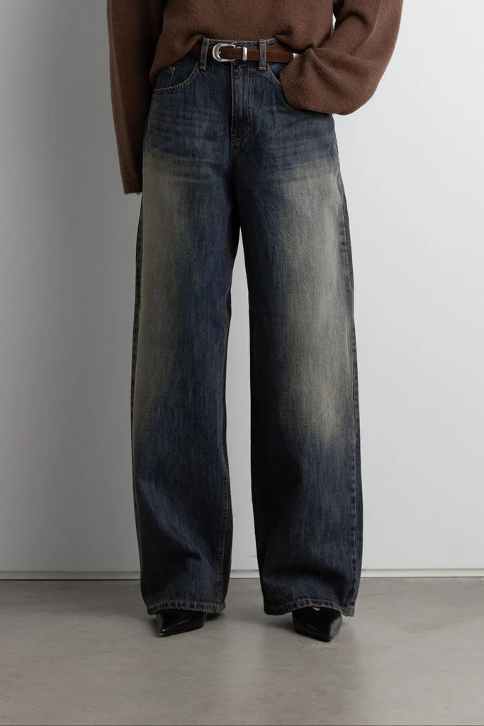 MID-RISE CURVED LEG DARK WASH JEAN | OAK + FORT
