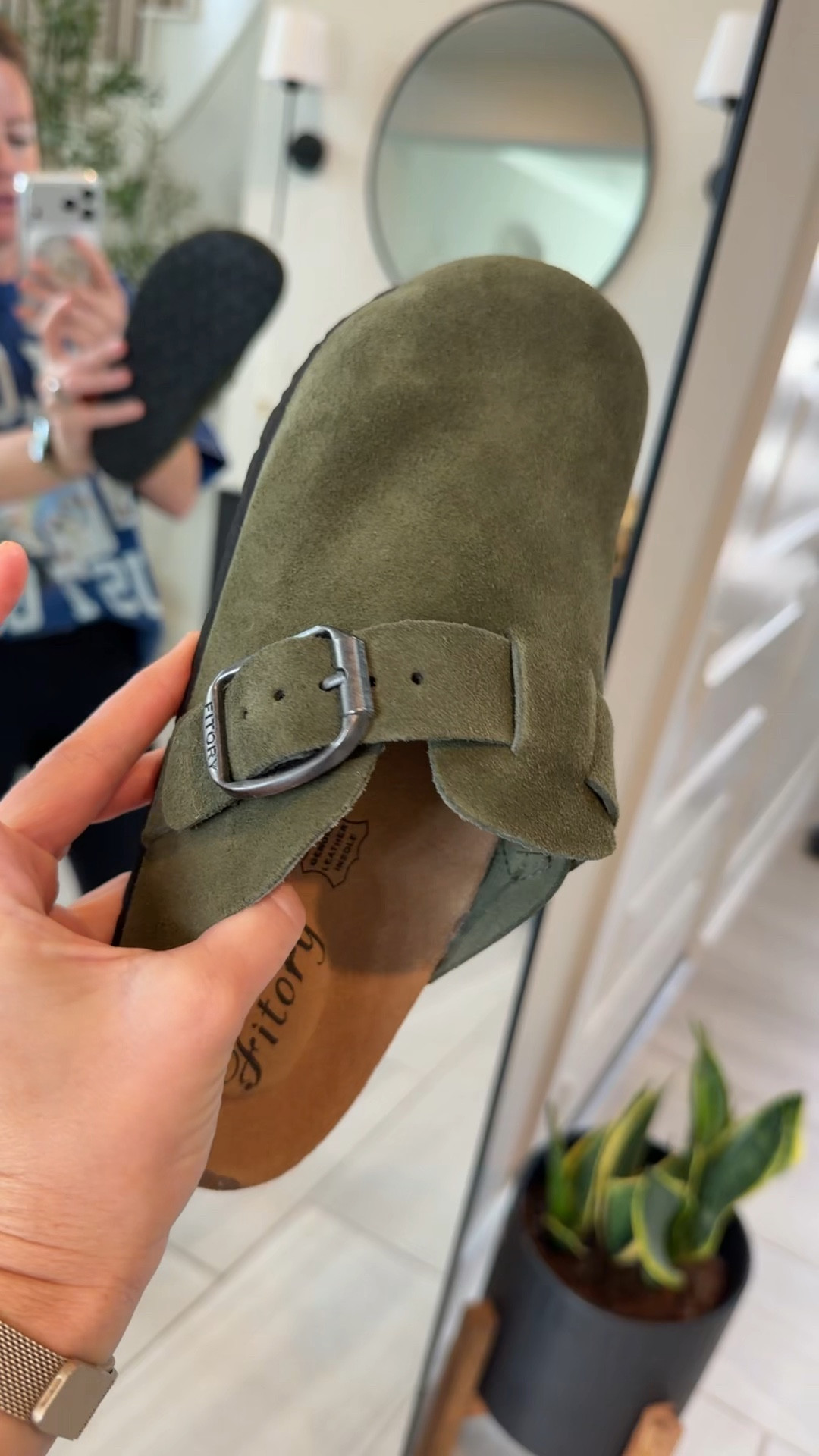 Love these clogs and the green is perfect for spring 🪴 #fitoryshoes

#LTKSeasonal #LTKootd #LTKSaleAlert