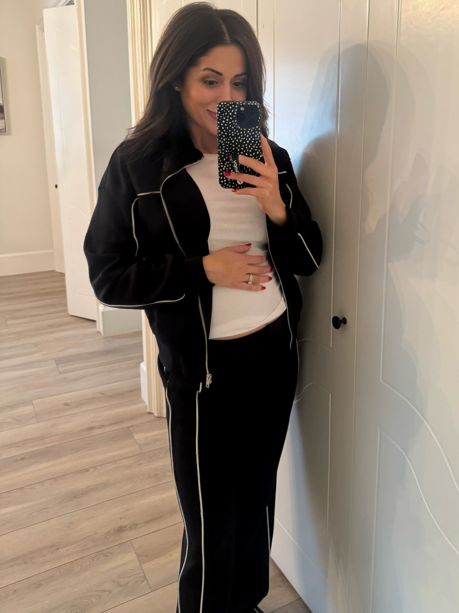 Amazon matching set🤍

Amazon | Sweat set | Activewear

#LTKFindsUnder50 #LTKPetite #LTKmomlife