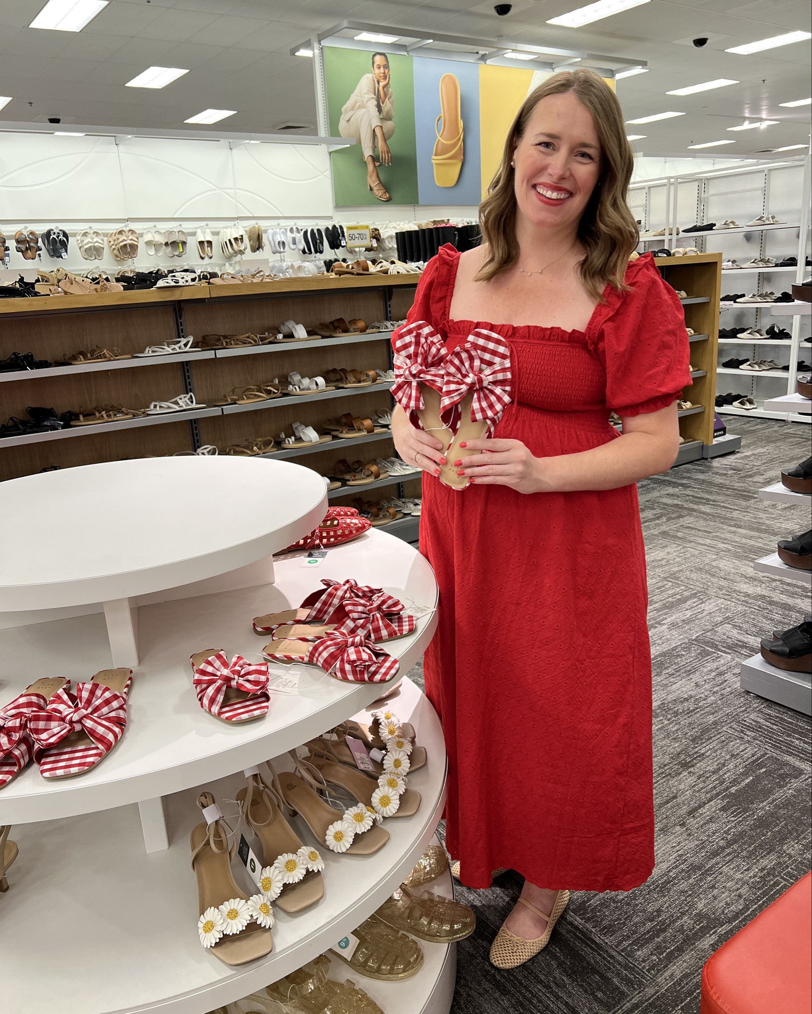 Ingenues love a bow or flower detail! These gingham sandals are true red for everyone! And the daisy sandals work best for Springs. 