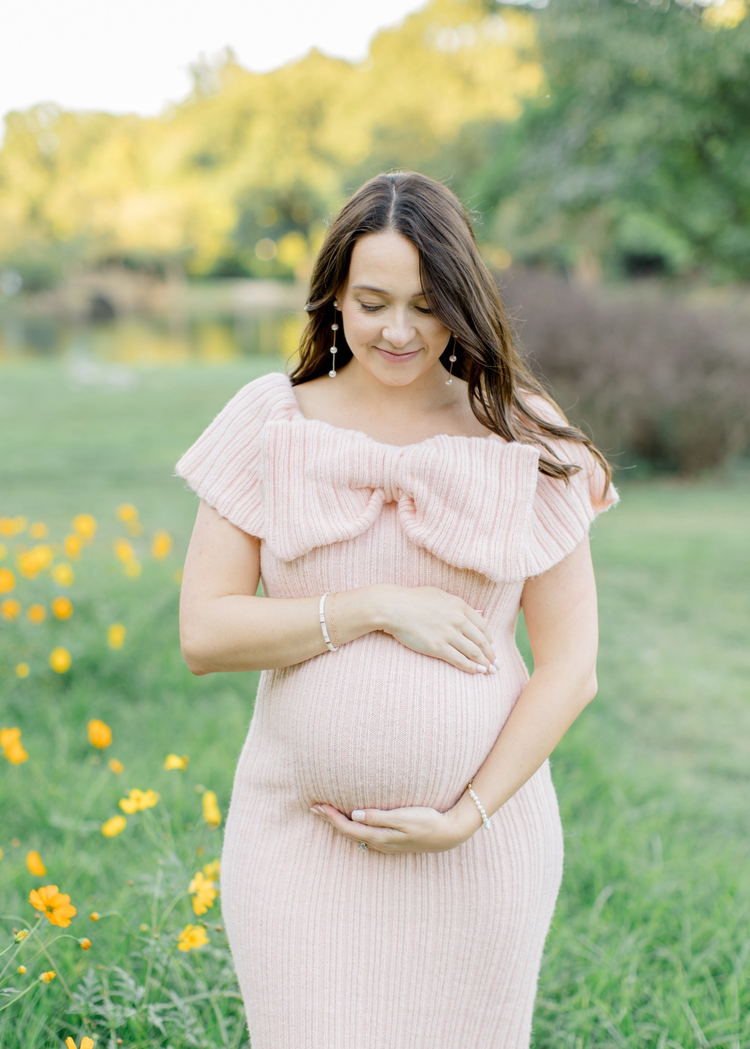 Maternity shoot 
Maternity photos 
Pink dress 


#LTKStyleTip #LTKFamily #LTKBump