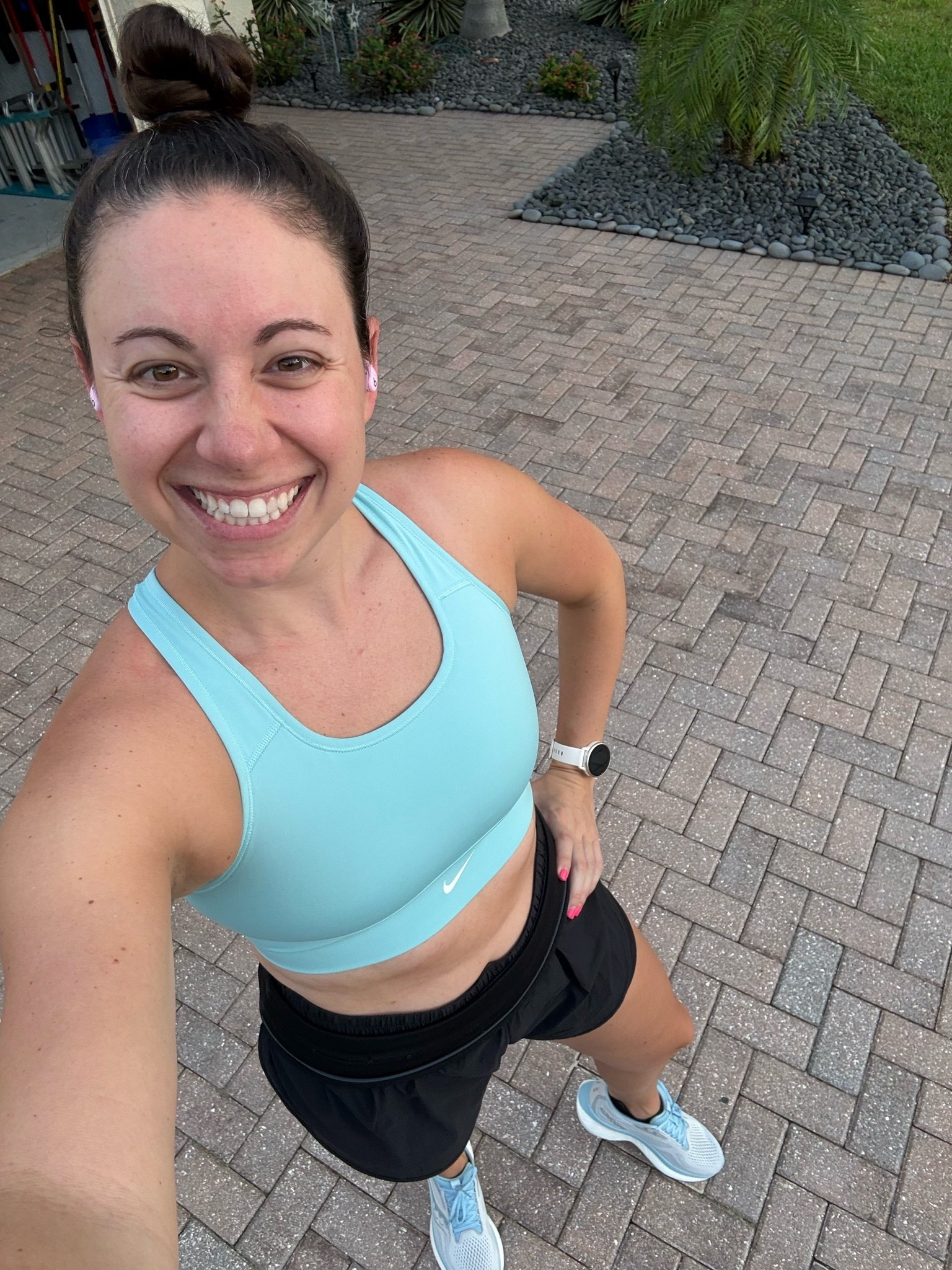 Lets get it done and dusted in my running gear:
Beat headphones
Nike sports bra
Flipbelt
Target running shorts
Feeture socks
Saucony rides
Garmin watch

#LTKActive #LTKfitnessgoals #LTKgrwm