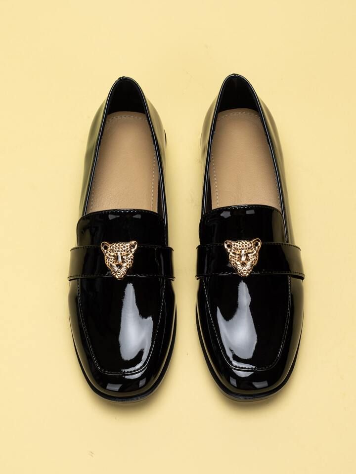 Women Black Minimalist Metal Decor Flat Loafers, Fashionable Round Toe Flats | SHEIN