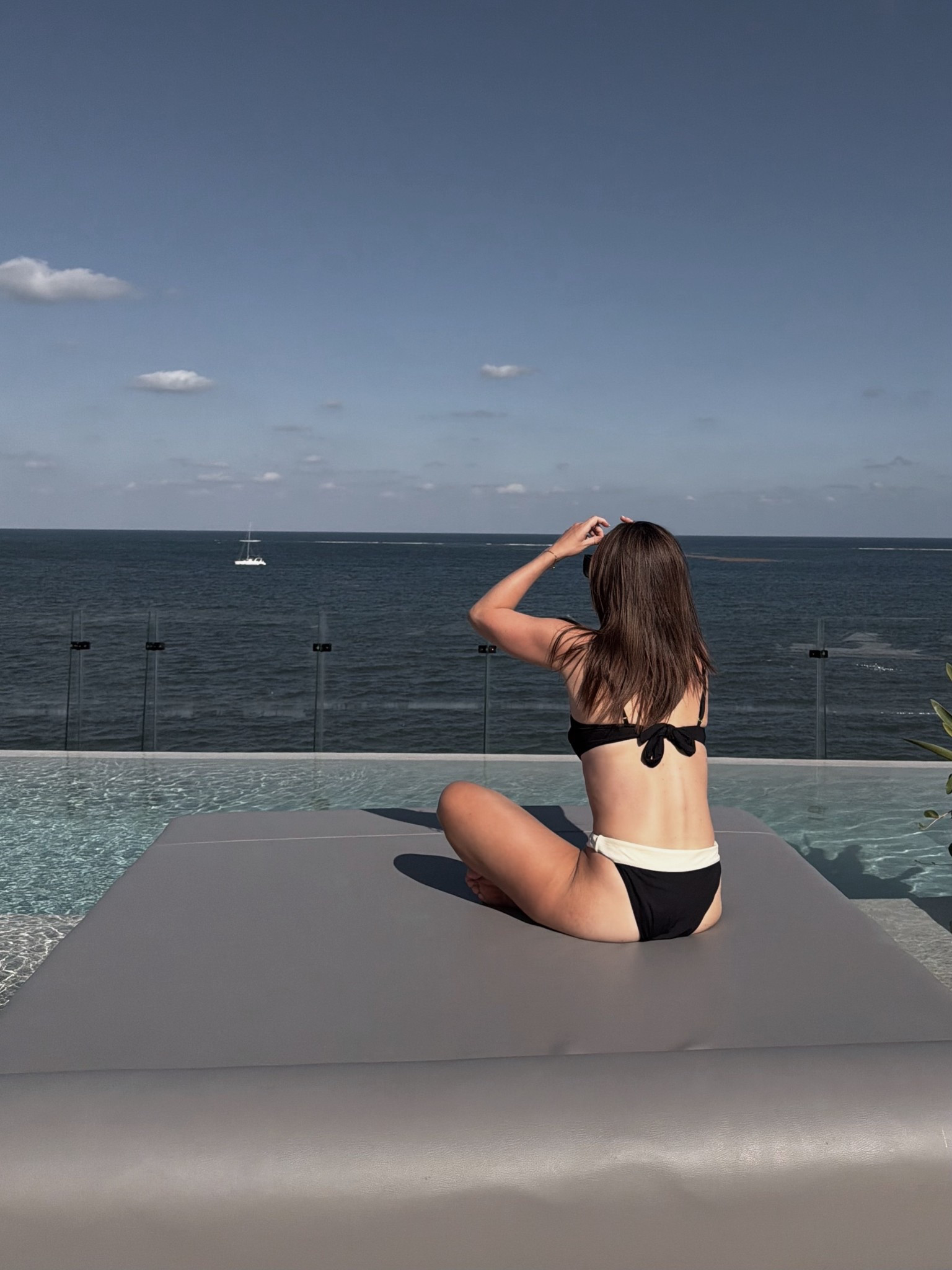 Wearing size large in Monday Swim. 

#LTKcanada #LTKtravel #LTKsummer