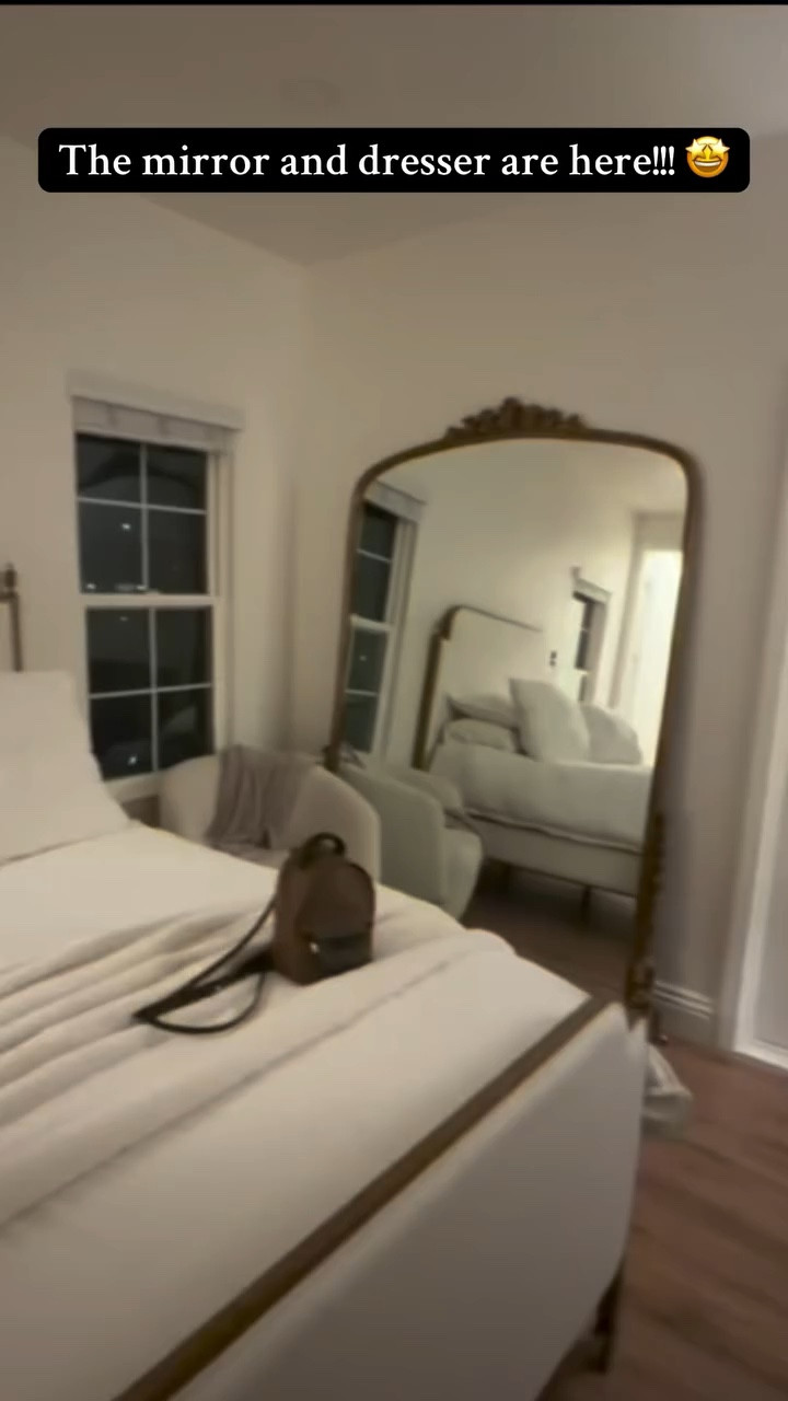 My clients mirror and dresser arrived!! So excited, one step closer to the final reveal! 🤩😍 #anthropologie #magnoliahome #mirror #dresser #nubiahome @nnatalieaguilarr @natalientheaguilars
