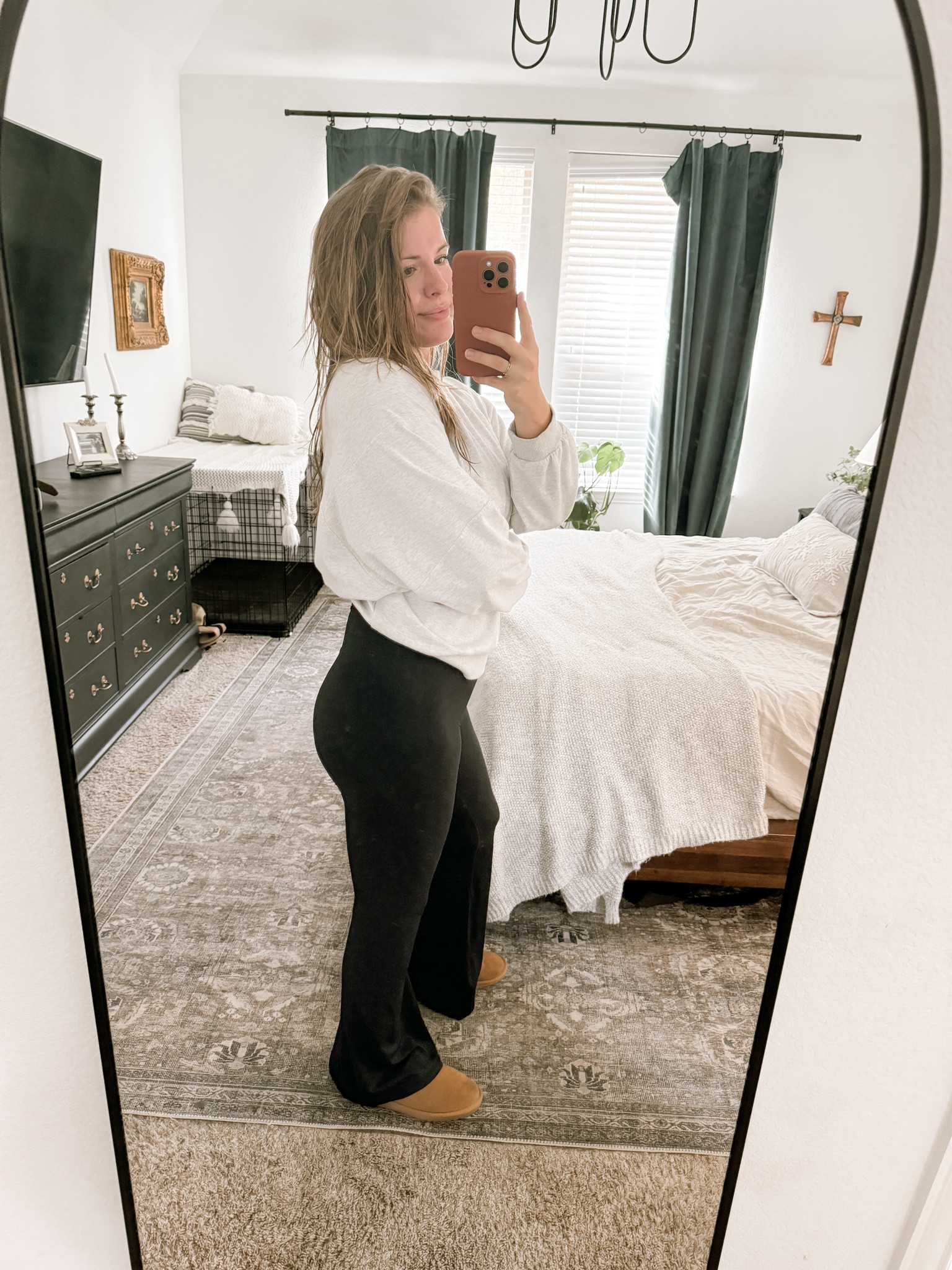 Excuse me while I order these flare leggings in every color! So soft can choose your pant leg length and even has slight tummy control! 

#LTKstyletip #LTKmidsize
