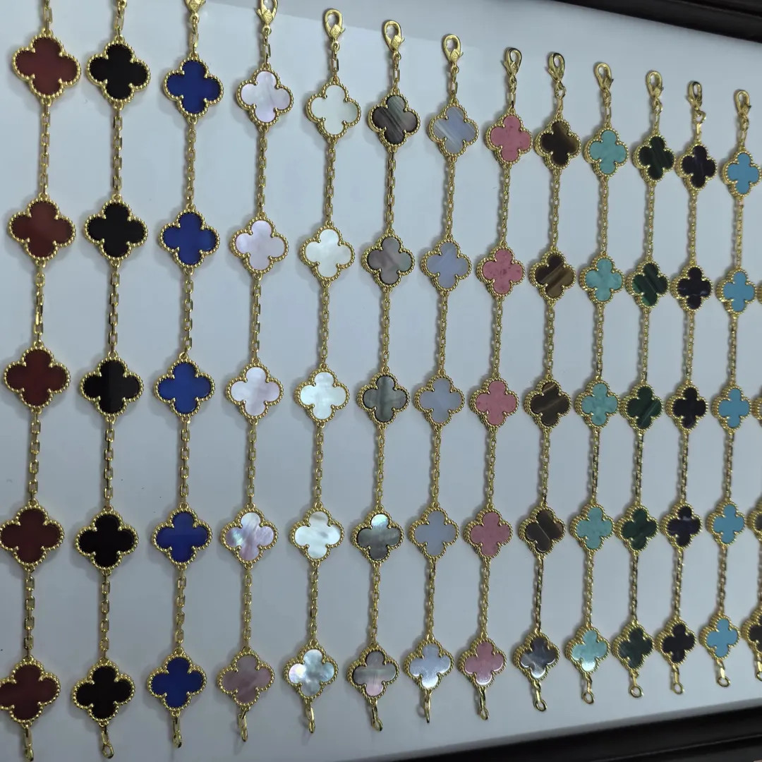 Clover Bracelet, Four Leaf Clover Bracelet, Flower Bracelet, Luxury Bracelet - Etsy | Etsy (US)