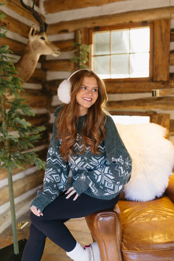 Christmas Tree Farm Sweater | Vestique