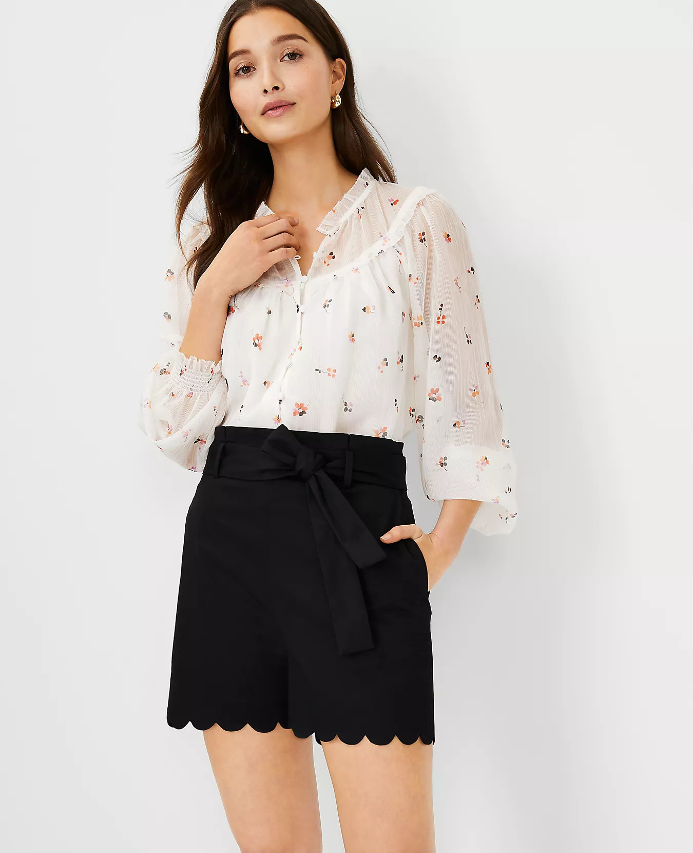 The Scallop Tie Waist Short | Ann Taylor (US)