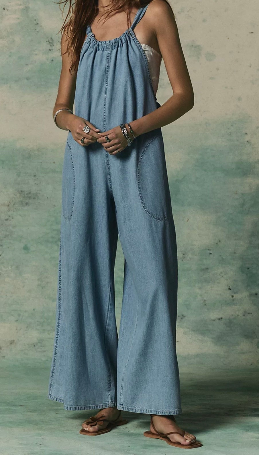 Cutest, comfiest overalls!


#LTKOver40 #LTKSeasonal #LTKootd