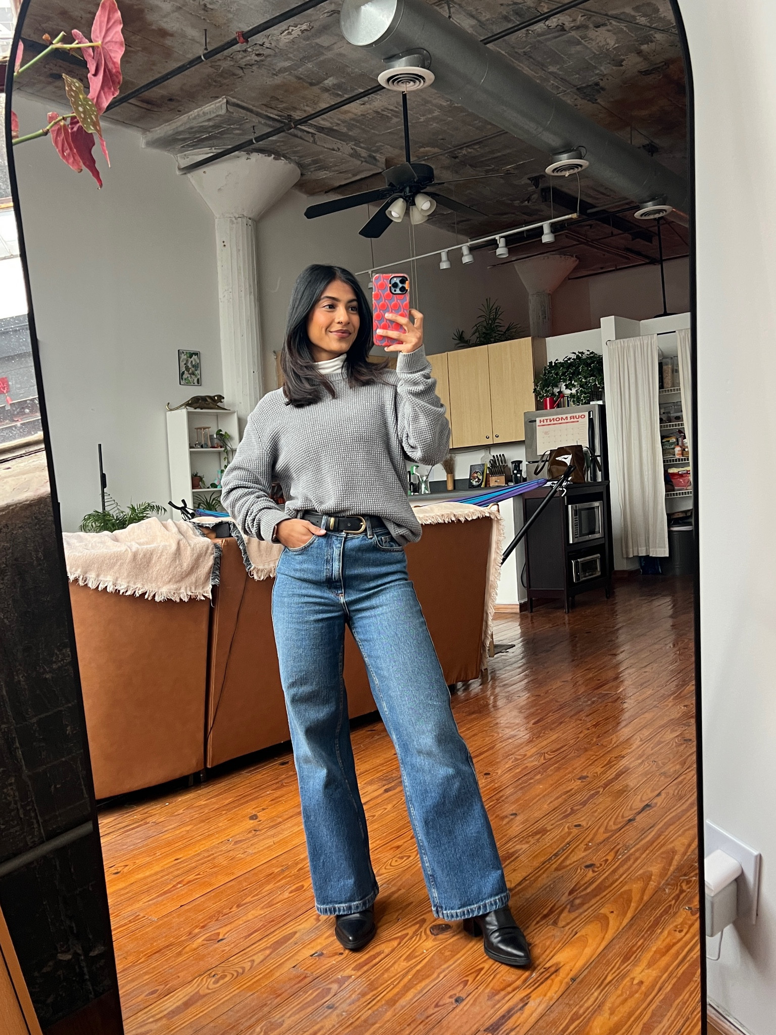 Monday office fit ☕️