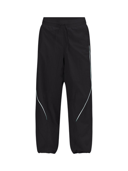 License to Train Mid-Rise Lightweight Jogger | Women's Joggers | lululemon | Lululemon (US)