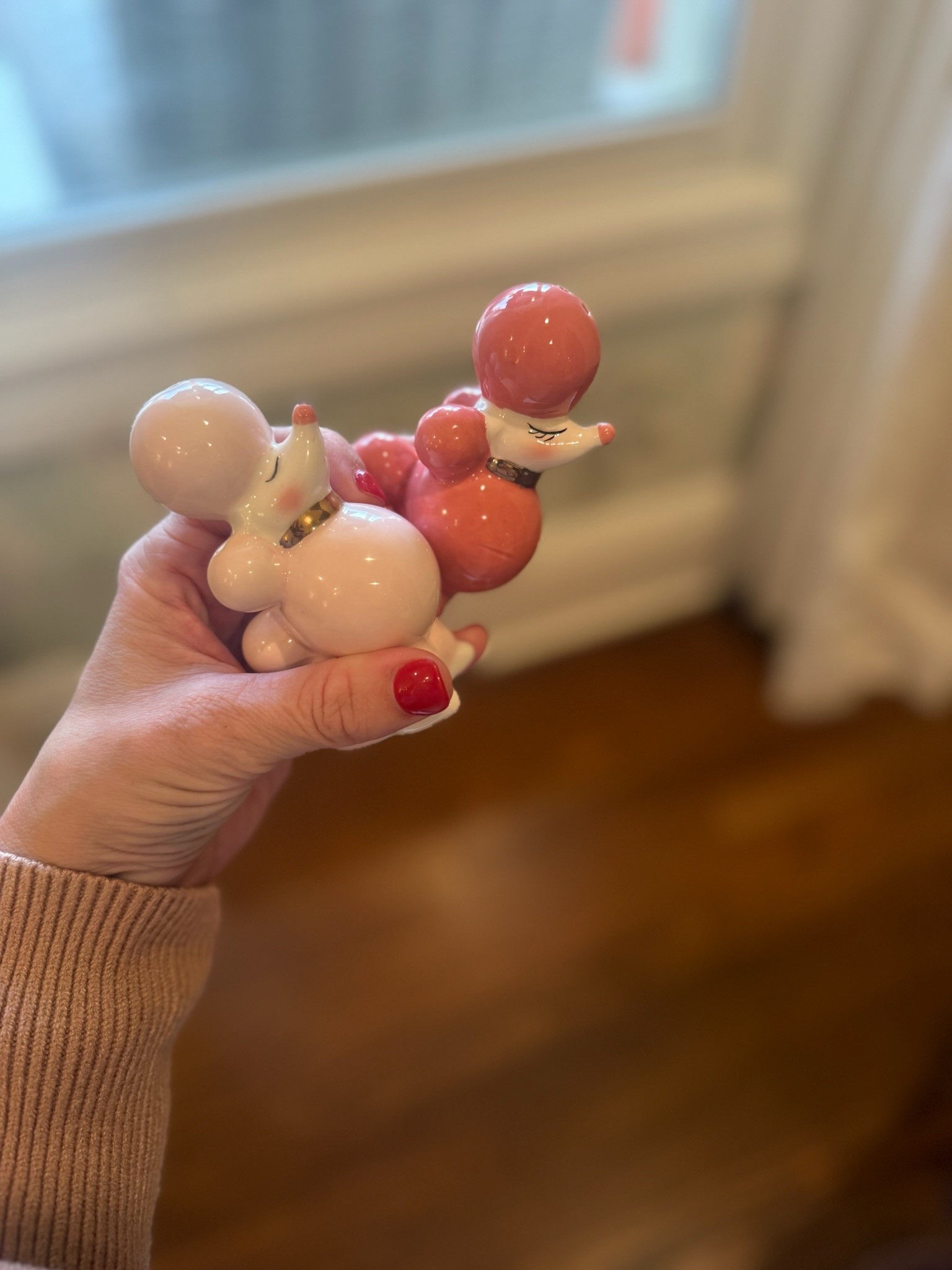 Cutest salt and pepper shakes from Amazon!!! 🤍🩷🤍🩷

#LTKFindsUnder50 #LTKGiftGuide #LTKHome