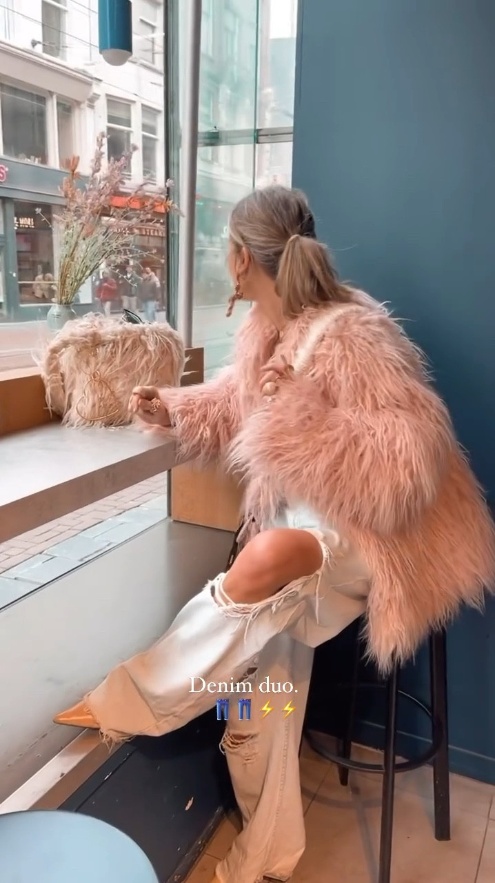 Faux fur coats and destroyed jeans 💙
#jeansinspiration #jeanslooks #denimlovers 
Distressed denim, ripped jeans, faux fur jacket

#LTKSeasonal #LTKStyleTip #LTKU