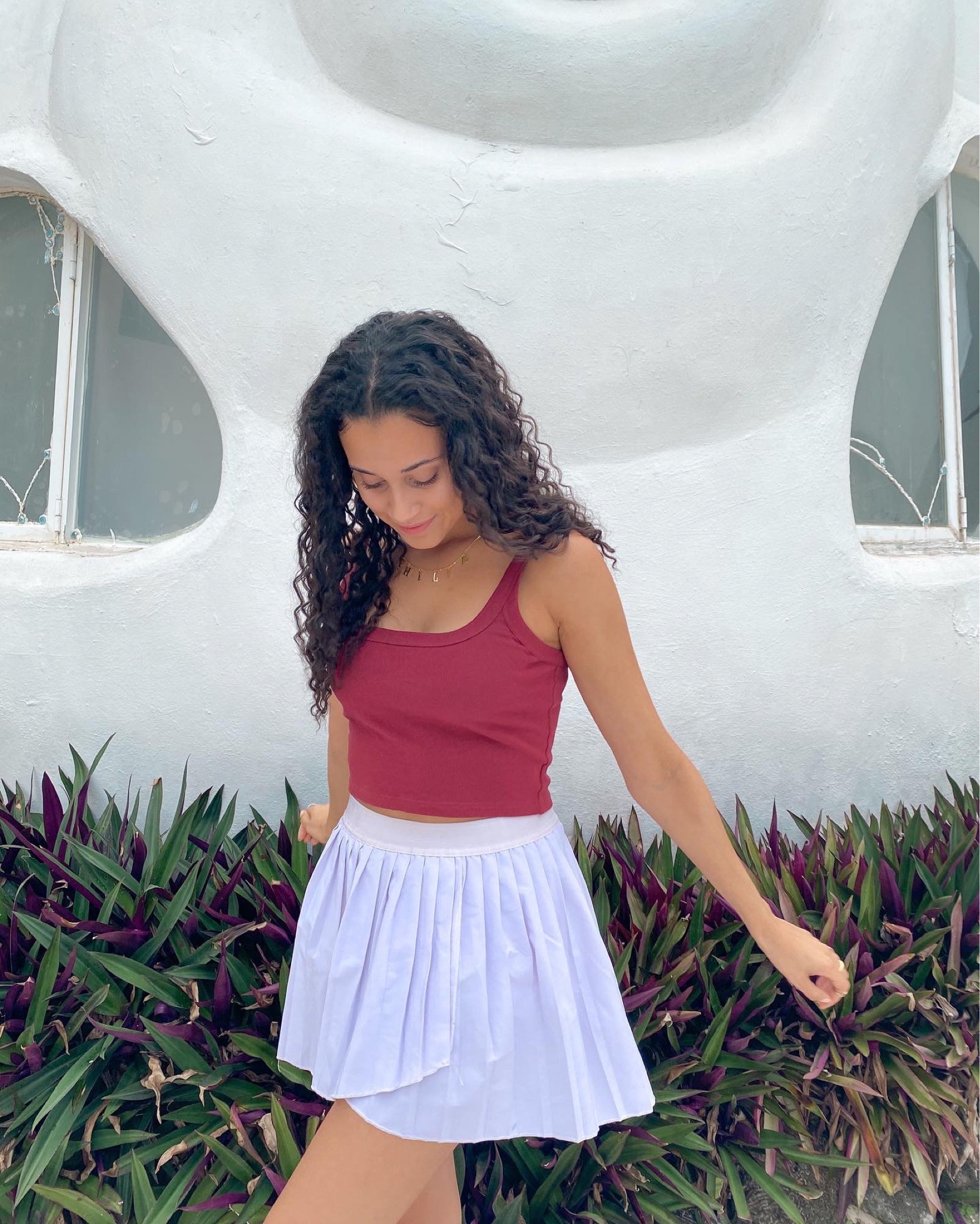 Tennis skirt vacation wear island outfit white skirt tennis fit athletic fit athletic wear white outfit layered skirt red top crop top