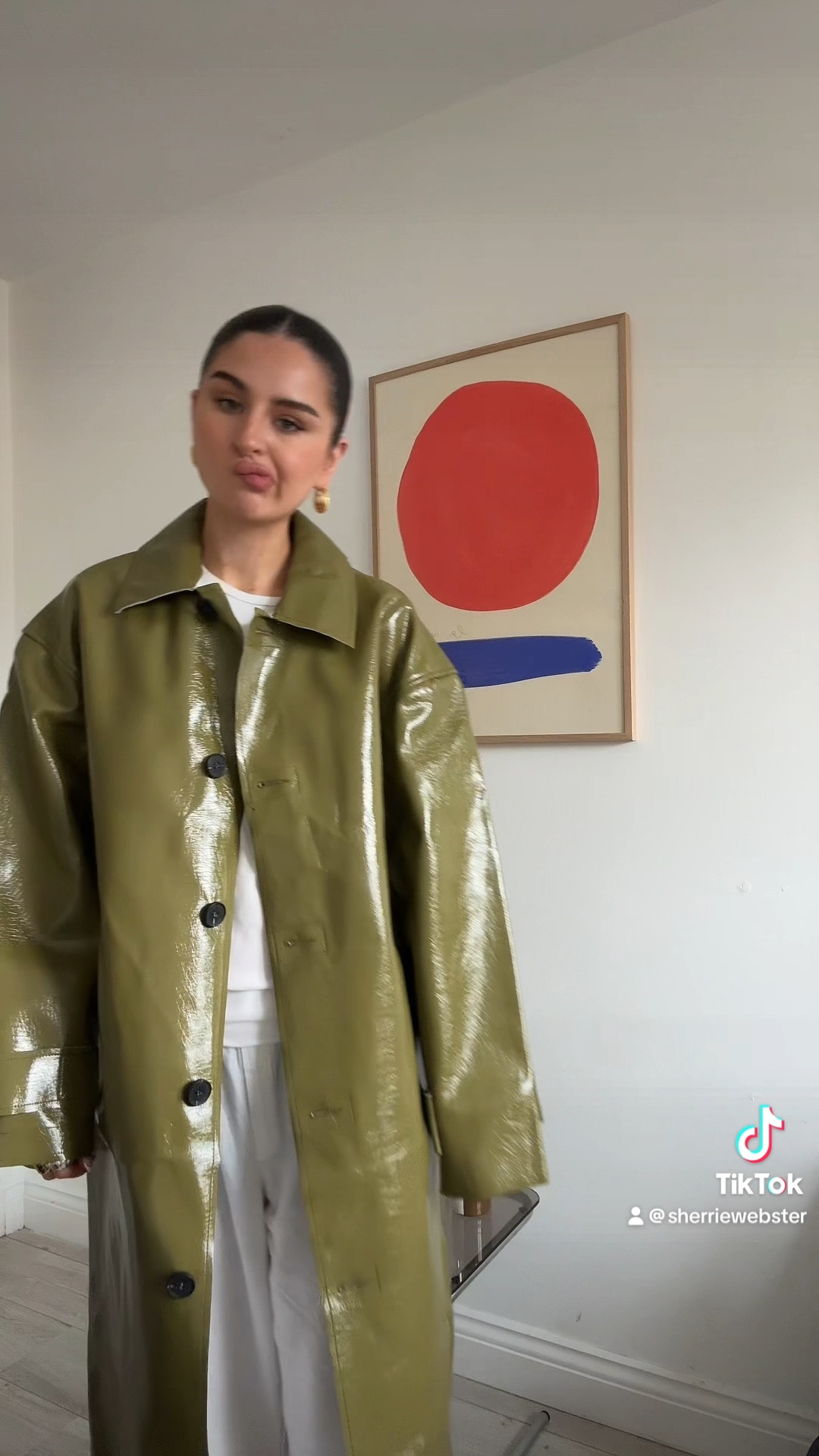 Topshop green trench coat 

Topshop, asos trench, 

#LTKautumn #LTKworkwear #LTKstyletip