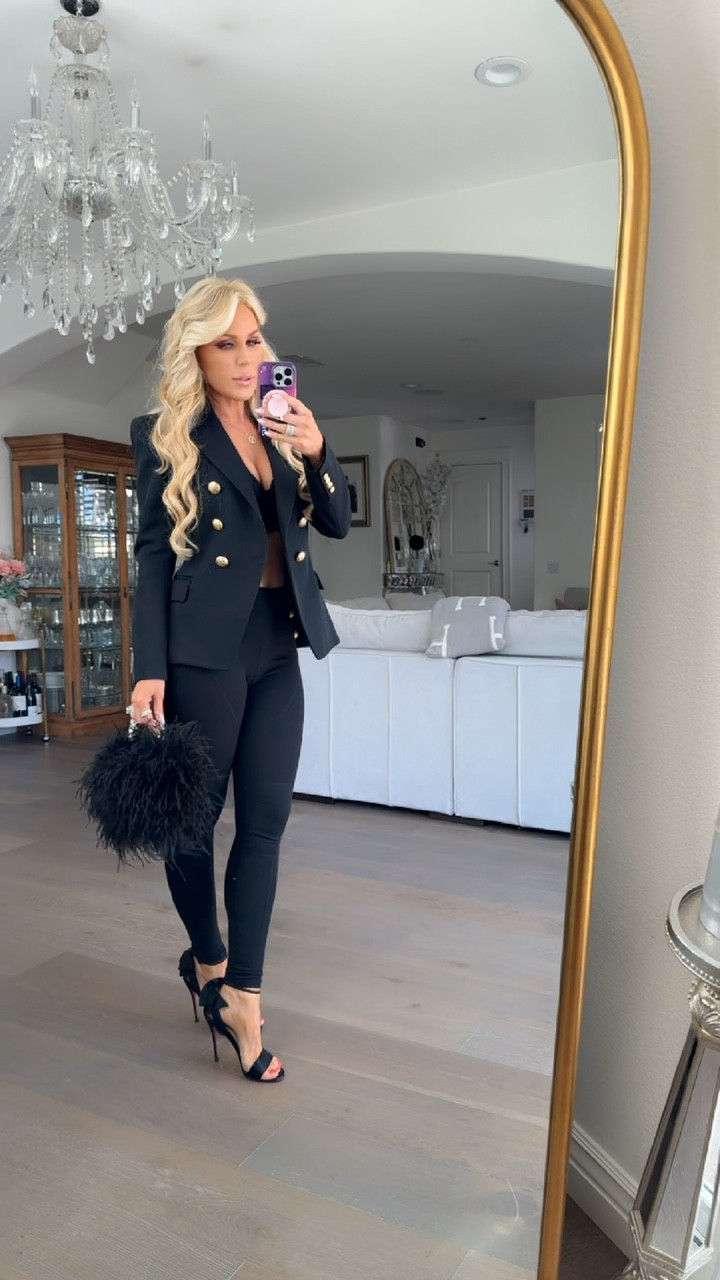 My look for the Balmain event raising money for charity! 

Linked similar pieces below that aren’t designer for you guys as well 👍🏻 because you guys always ask   

#LTKVideo