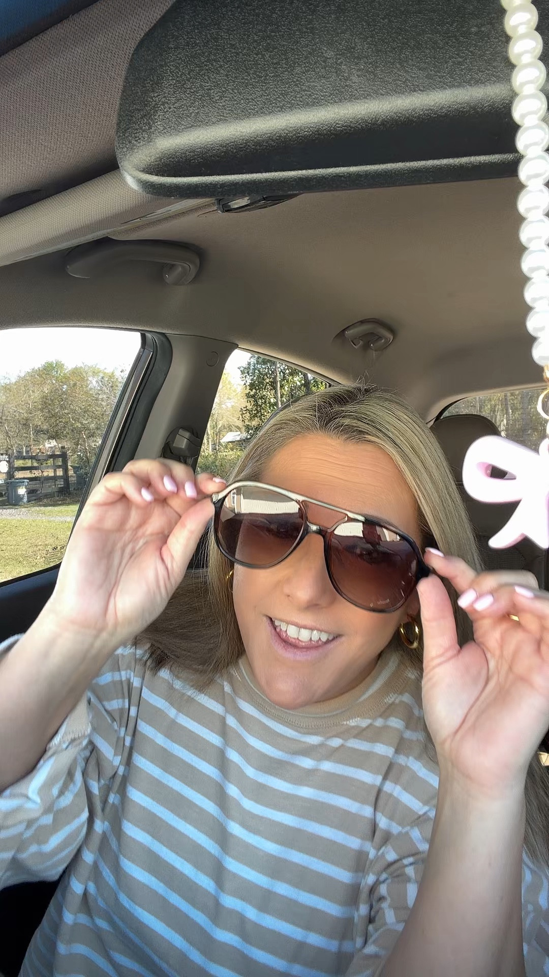 Love these Sojos retro sunglasses! 

#LTKOver40 #LTKootd #LTKMidsize