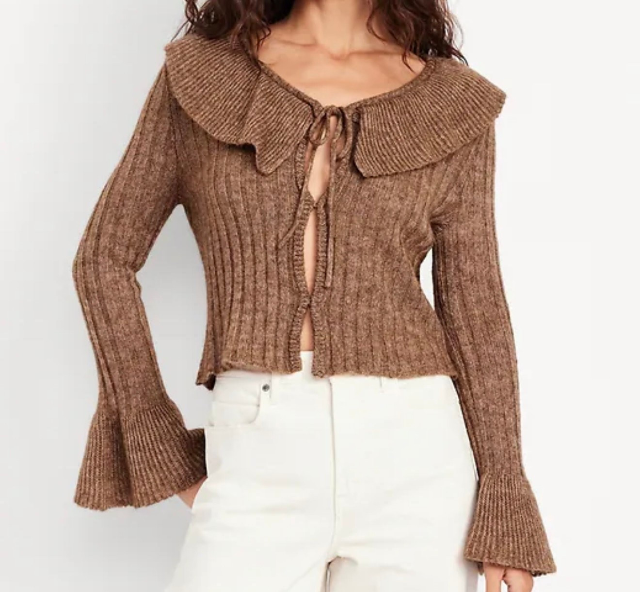 Cropped Cardigan 

#LTKSaleAlert #LTKSeasonal #LTKFindsUnder100