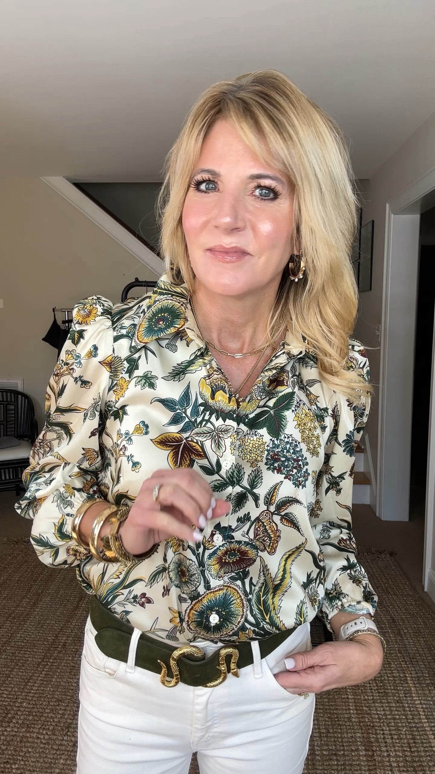 How I styled the most ADORABLE blouse from Tuckernuck. It checks all of the boxes for me—fit, color, pattern, and of course, birds. I am s SUCKER for anything that has birds on it!

I styled the blouse with off white flare jeans by Mother (linking others as well because these are selling out!), green belt & boots. 

I also paired it for a more casual look with regular denim, burgundy belt & matching boots. 

And these earrings by Smith & Co. are quickly becoming my favorites. They are mixed metal and look so glamorous on. They would make a great Valentines gift!

#LTKVideo #LTKover40 #LTKstyletip