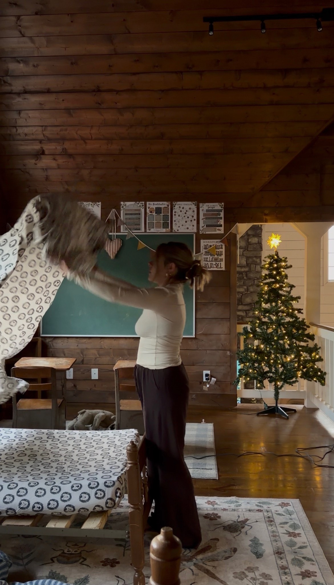 outfit & things from today 🤎

#momootd #christmasdecor #homeschool #homeschoolideas #homeschoolroom

#LTKHome #LTKdayinmylife #LTKmomlife