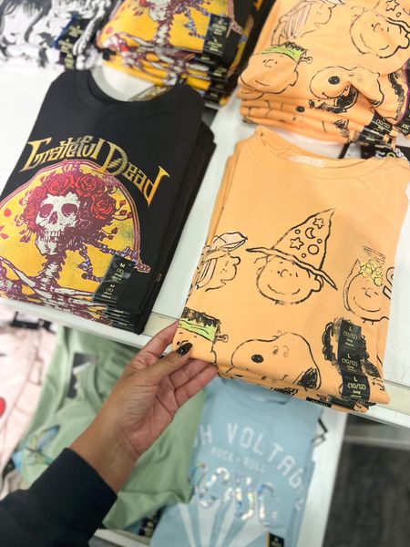 Girls Halloween shirts

Target finds, Target style, soooky 

#LTKkids #LTKSeasonal #LTKHalloween