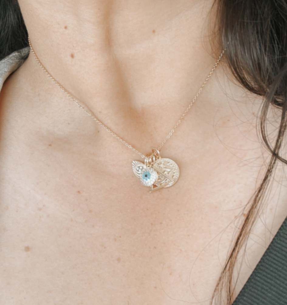 #evileyenecklace#daintyjewelry#onsale#nordstromsale#

#LTKSaleAlert #LTKVideo #LTKFindsUnder50