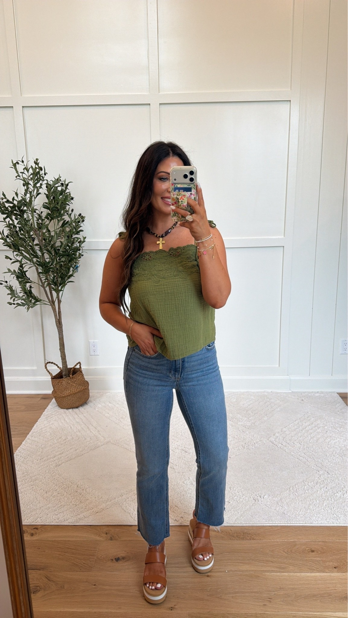 An easy everyday outfit that still feels cute 👏 this top is such a good throw-on piece and looks so good with denim. Linked the outfit + more favorites from Target!

#TargetStyle #EverydayStyle #CasualOutfit #DenimStyle #TargetFashion #OOTD

#LTKmomlife #LTKootd #LTKdayinmylife