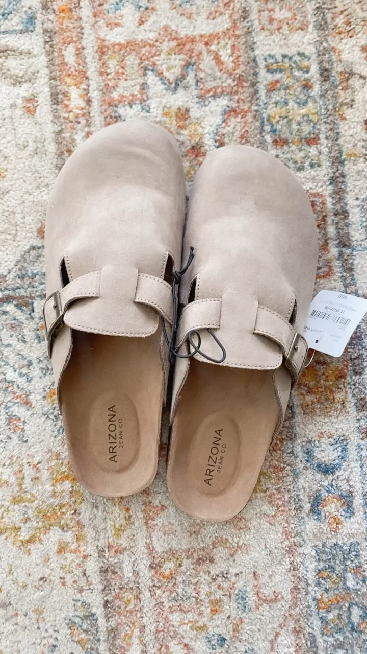 Birkenstock inspired look trendy fall shoes Boston clogs fall fashion neutral flats 

Size down 1 full size 

#LTKunder50 #LTKsalealert #LTKSeasonal