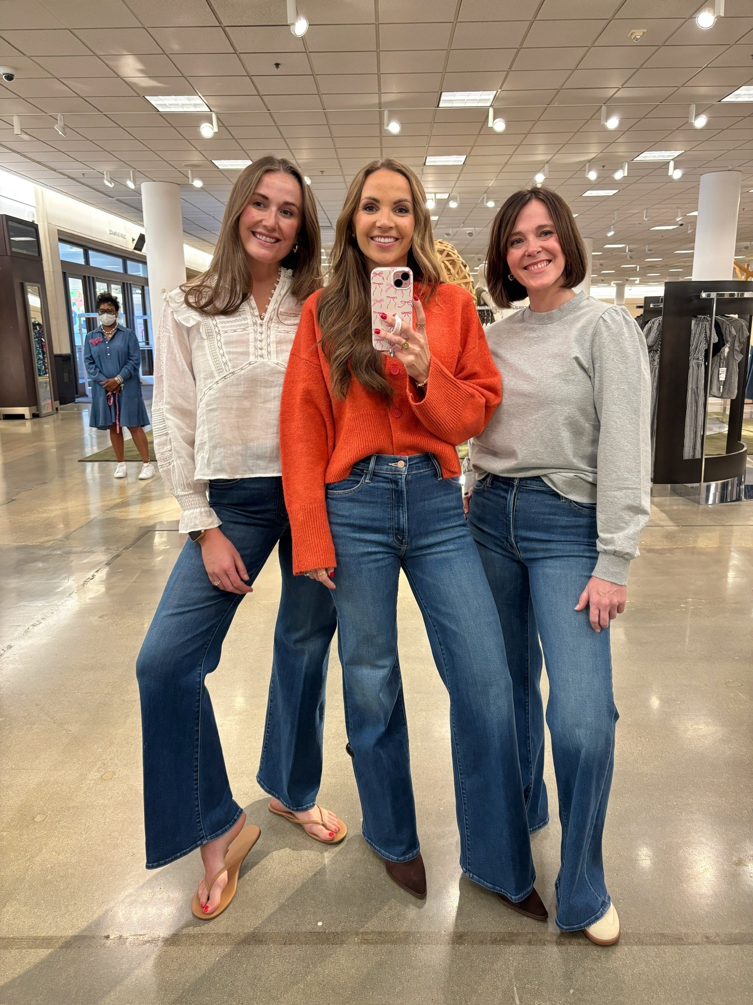 @Nordstrom 
MOTHER Hustler Jeans- $100 off
Merrick- size 26
Mary- size 28
Laura- 29

#LTKSaleAlert