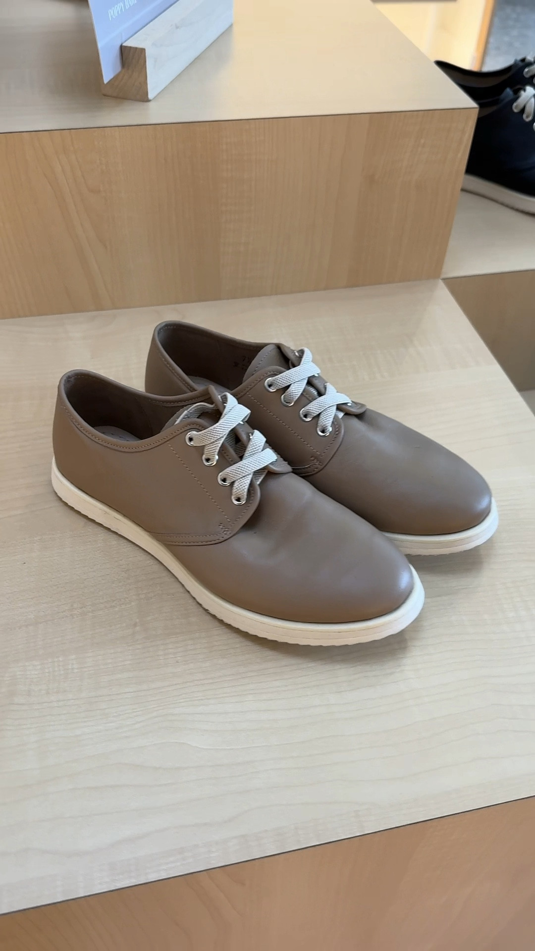 Poppy Barley’s The Eyelet Sneaker is going to be a staple in my Spring wardrobe!

It has super soft leather and stretchy no-tie laces! It comes in 3 colours, Black, Oatmeal and Biscotti!

From March 7-13th $25 from every pair sold will go to Kid Sport Vancouver helping keep Kids in Sport!

poppy barley, Canadian shoe brand, leather sneakers, sneaker style, spring shoes, spring sneakers, eyelet sneakerrs

#LTKshoecrush