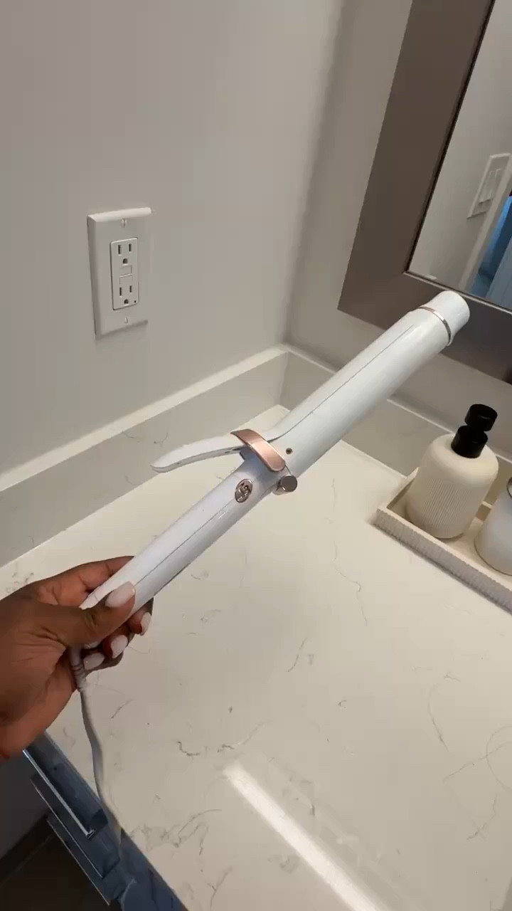 My favorite curling iron is currently on sale on Amazon! It’s such a good gift for Mother’s Day!! 😇


#LTKBeauty #LTKSaleAlert #LTKSeasonal