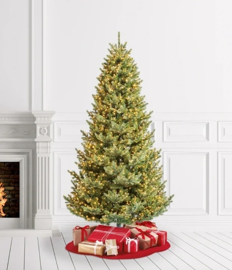 If you can’t get your hands on the viral Home Depot tree, this tree is so similar with many optional twinkling lights.

My Texas House Christmas, My Texas House Christmas tree, viral Christmas tree, twinkling Christmas tree, viral Home Depot tree, Royal Duchess Christmas treee

#LTKSeasonal #LTKHome #LTKHoliday