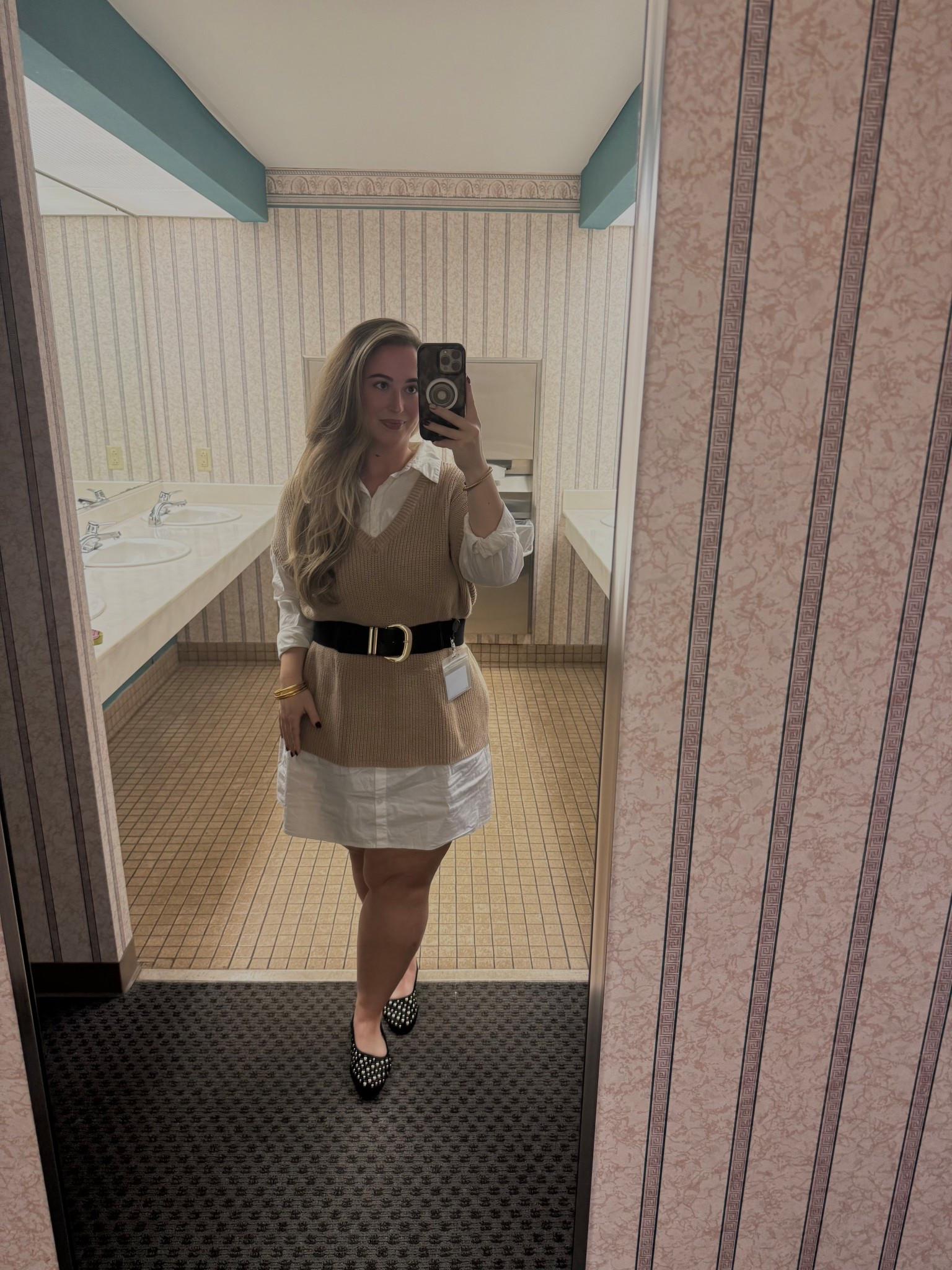 this mock sweater/shirt dress is so chic!

#LTKPlusSize #LTKFindsUnder50 #LTKFindsUnder100