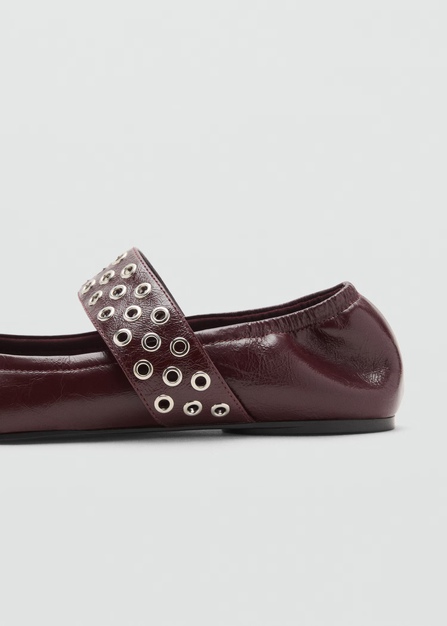 Leather ballet flats with eyelets - Women | MANGO United Kingdom | MANGO (UK)