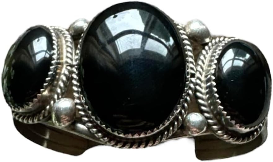 Navajo Native American 925 Sterling Silver Black Onyx Cuff Bracelet. M | Amazon (US)