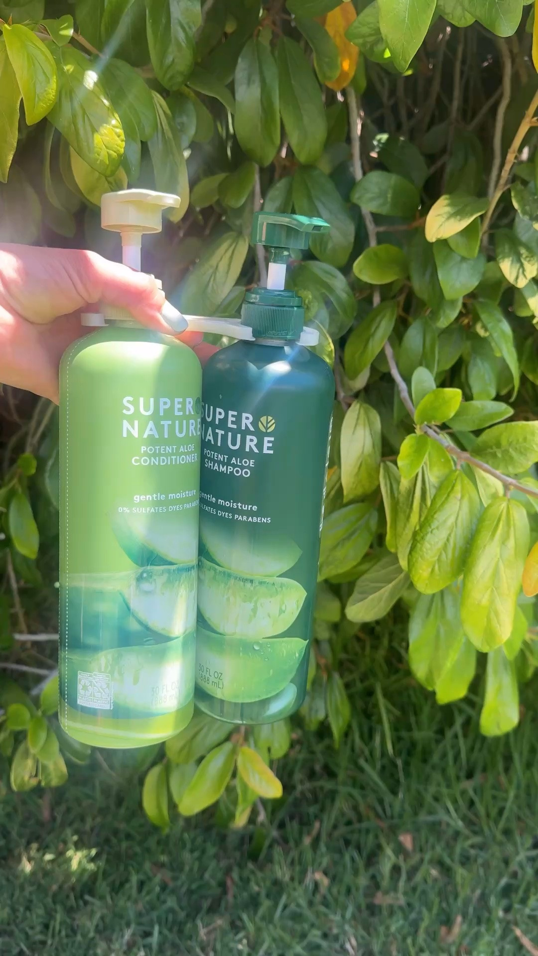 Super Nature Shampoo and Conditioner Set, sulfate-free, paraben-free, moisturizing and nourishing formula with aloe for dry, damaged, curly or dyed hair (2 bottles of 16 ounces)