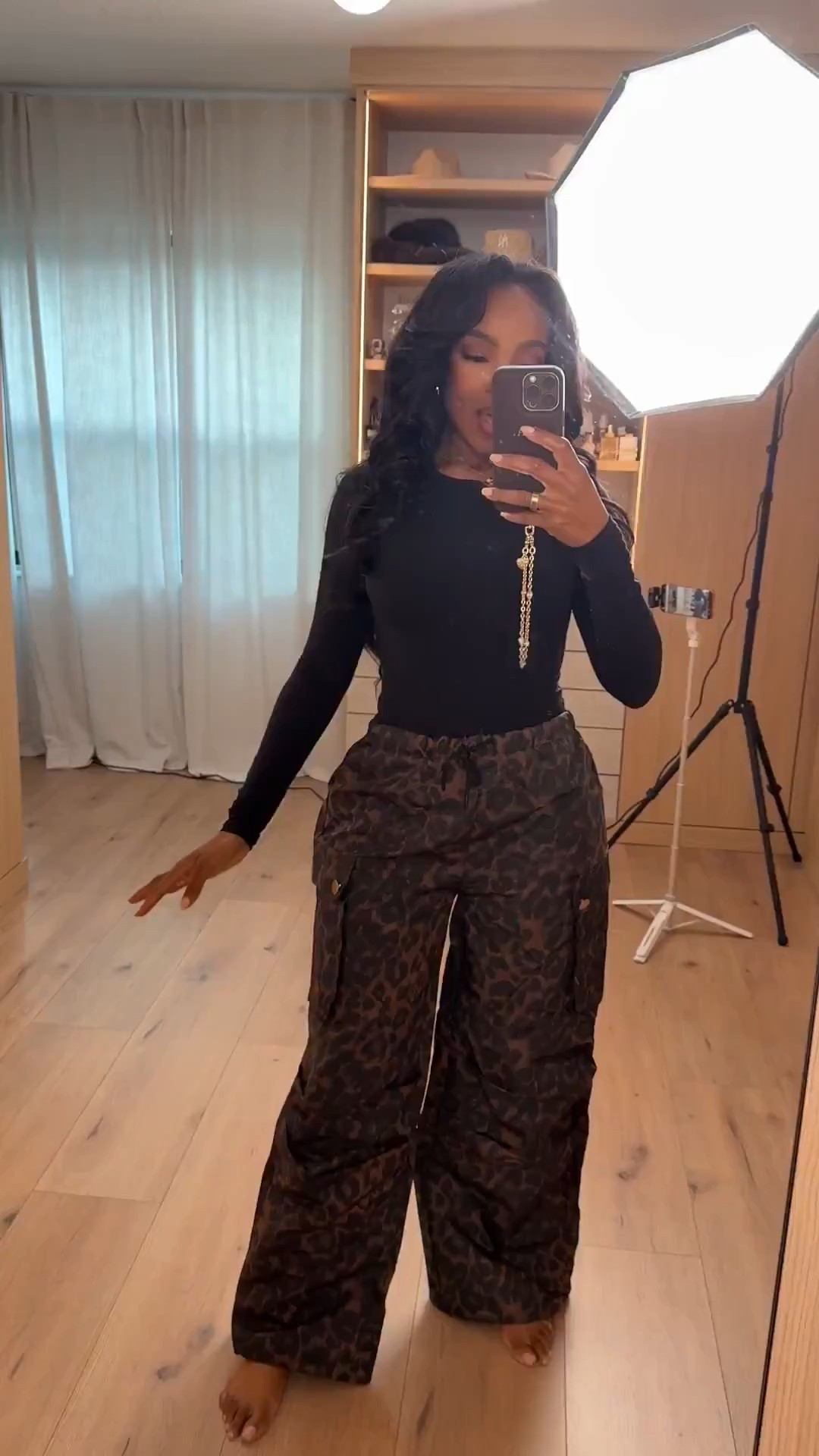 Casual, cool, and low-effort done right 🤍

This outfit is all about balance — a fitted black top paired with relaxed statement cargo pants that instantly elevate the look without trying too hard. It’s comfortable, flattering, and gives that off-duty cool vibe while still looking intentional. A perfect example of an everyday piece that earns its place in your closet because the cost-per-wear just keeps dropping.

Perfect for errands, casual outings, travel days, coffee runs, or laid-back plans.

📏 Sizing:
Top: Size Small  
Pants: Size Small  
Height: 5’4” | Bust: 34D | Waist: 27” | Hips: 40”

Everyday outfit ideas, cargo pants outfit, casual chic style, neutral wardrobe staples, effortless street style, comfortable fashion.

Follow me on Instagram and YouTube @kirasfashionfinds

#LTKgrwm #LTKvlog #LTKValentine