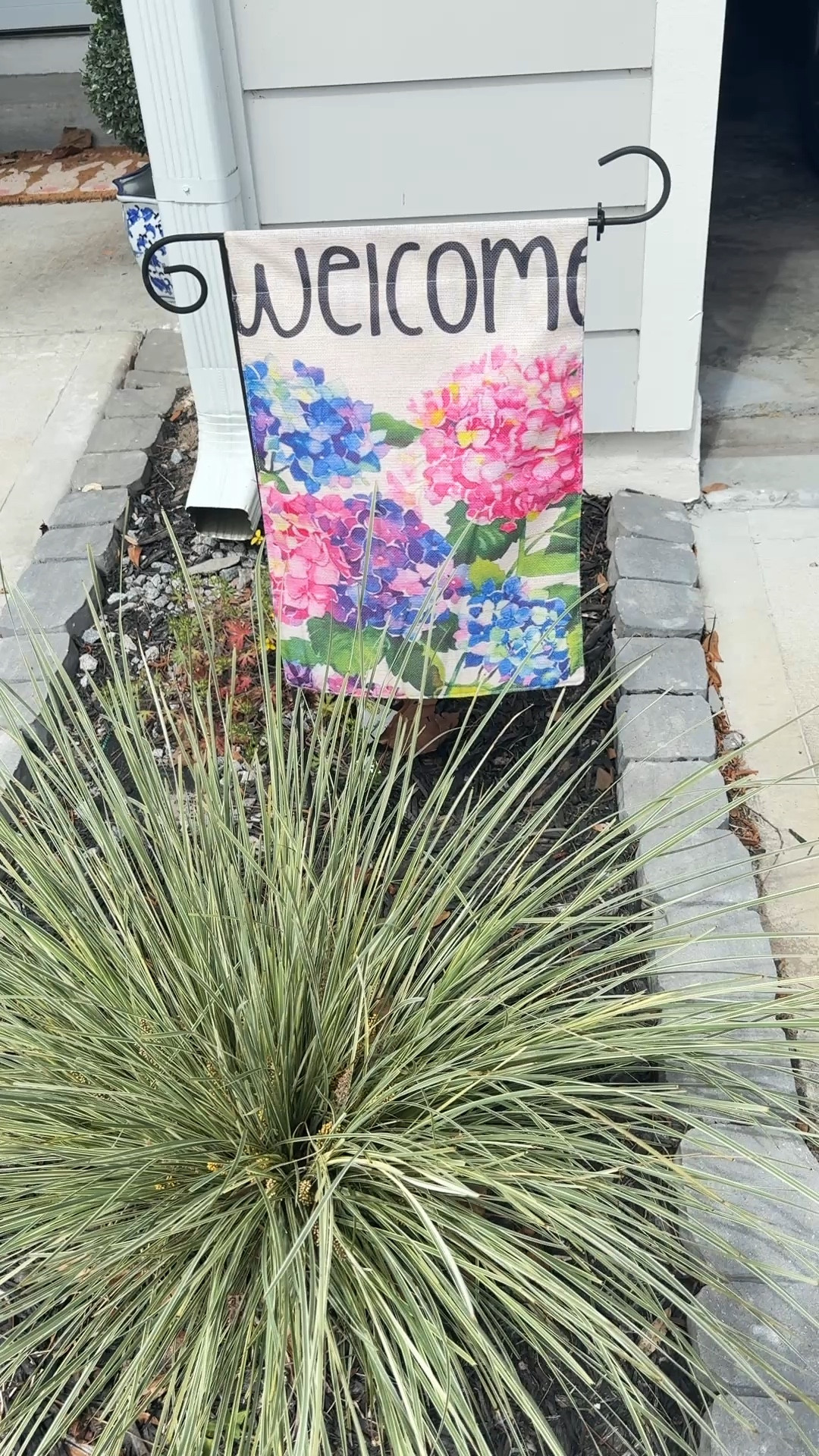 New little garden flag.  So adorable!  This one keeps going in and out of stock so I’ll link it and others!  Double sided! 

#outdoor #garden #hydrangea

#LTKSeasonal