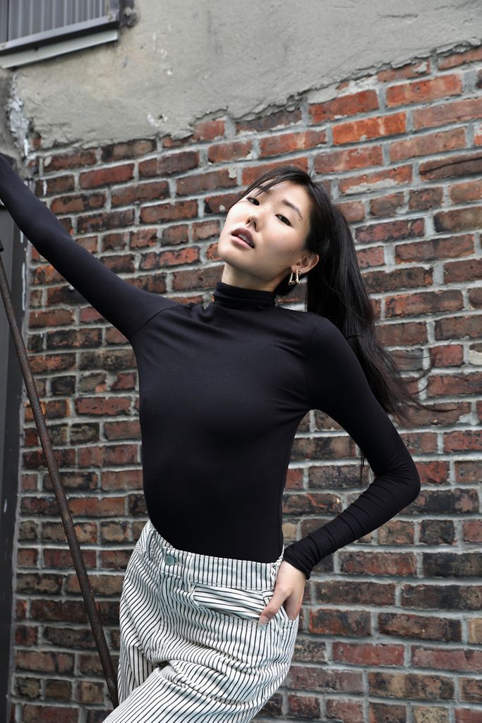 UO Amelie Long Sleeve Turtleneck Top | Urban Outfitters (US and RoW)