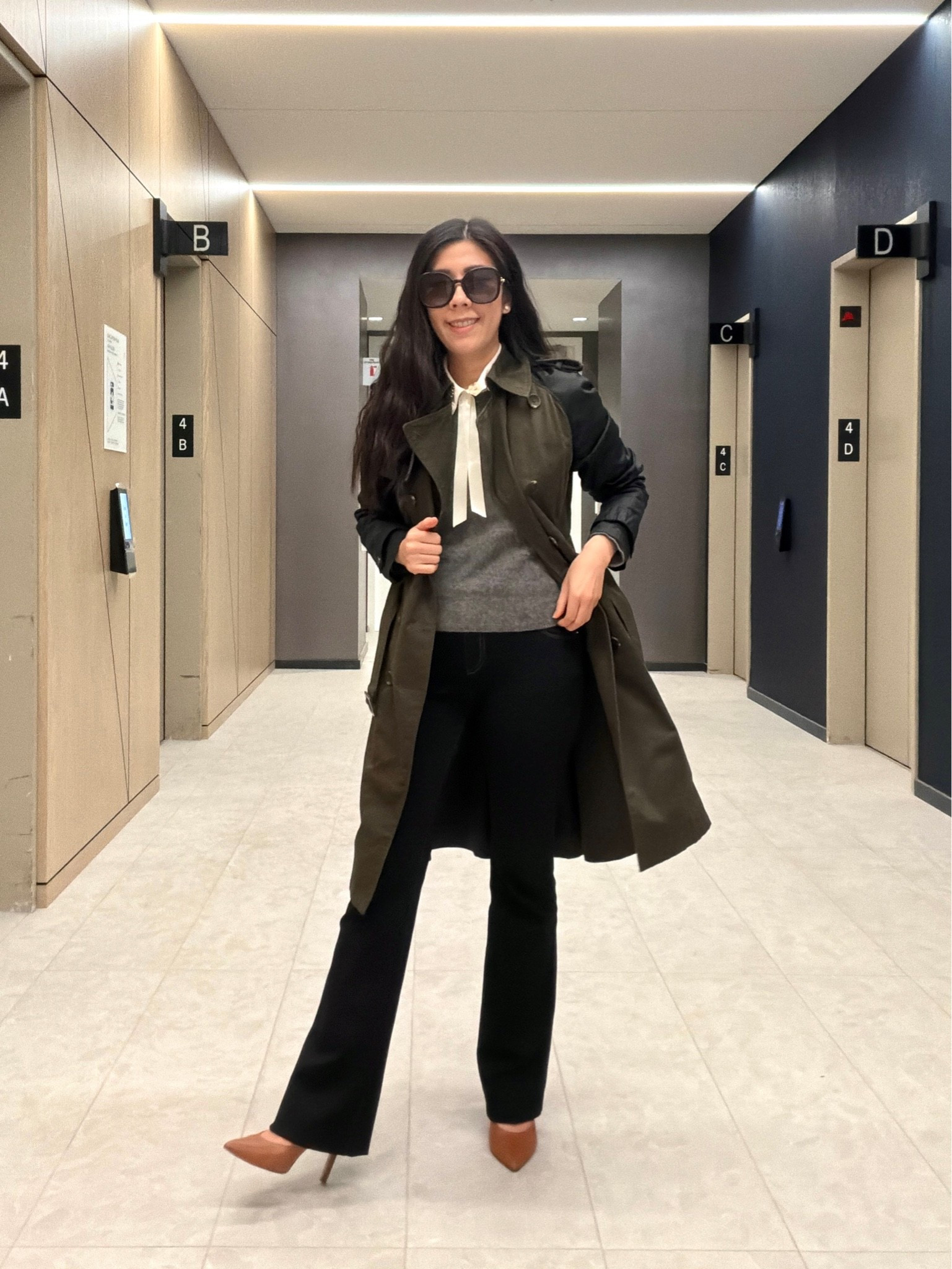 I was physically at work for just one day and it was a rather casual meeting so I wore one of my favorite trench coats. The weather is rather fickle in SSF so I always need a layering piece! I also run cold so I layered my cashmere sweater on top of a collar shirt. This was one of my outfit formulas in college that I carried to my corporate life! 

#businesscasual #trenchcoat #corporatestyle #cashmeresweater #modeststyle #oldmoney #classicstyle #layering #theory #altuzarra

#LTKWorkwear #LTKPetite #LTKootd