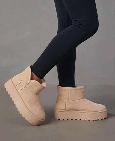 Super cute neutral light natural platform ugg dupes for $52! Use code: FALLFEELS for an extra 25% off! 

#LTKSeasonal #LTKshoecrush #LTKfindsunder50