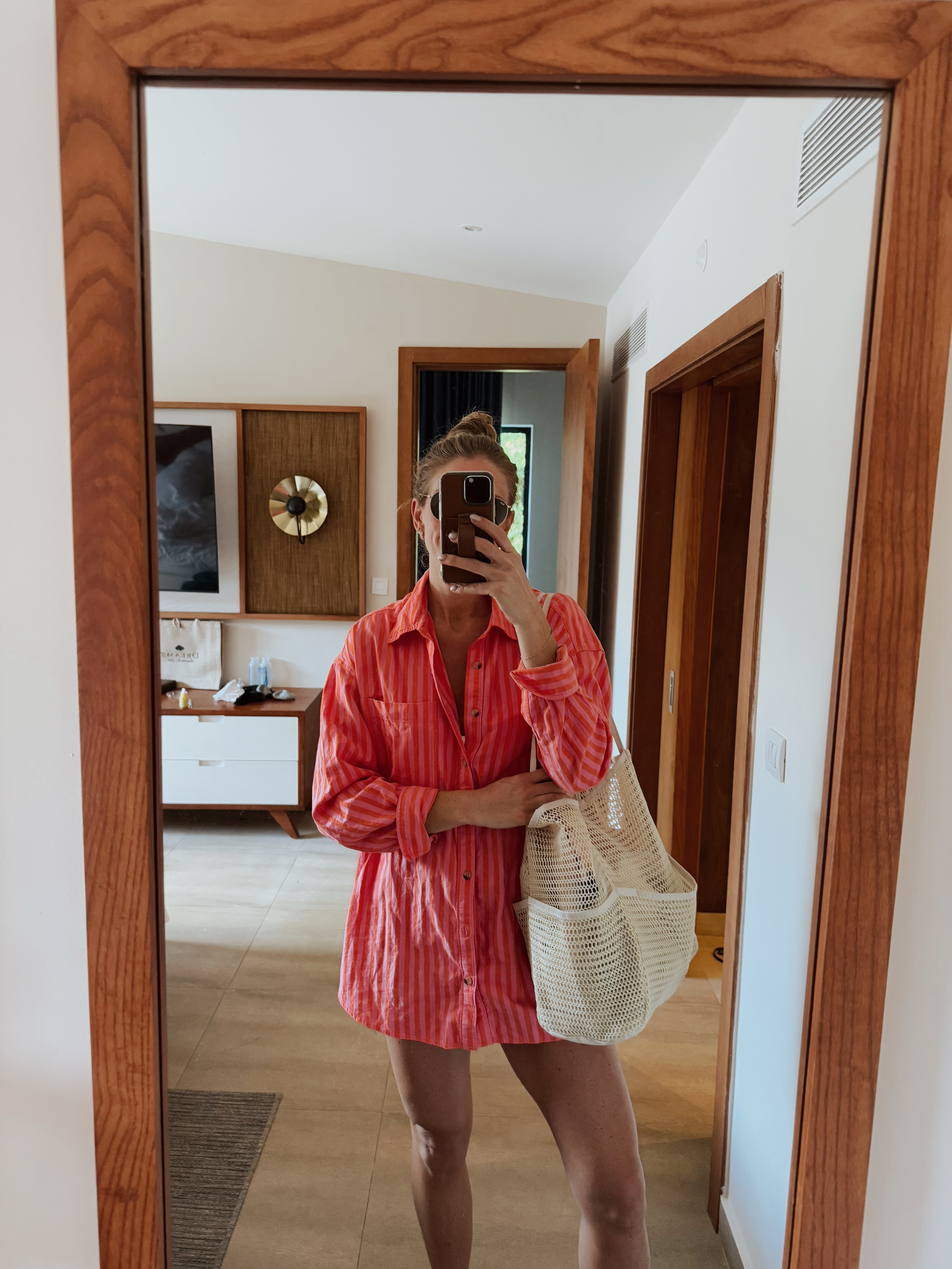 Runs oversized. Wearing small 