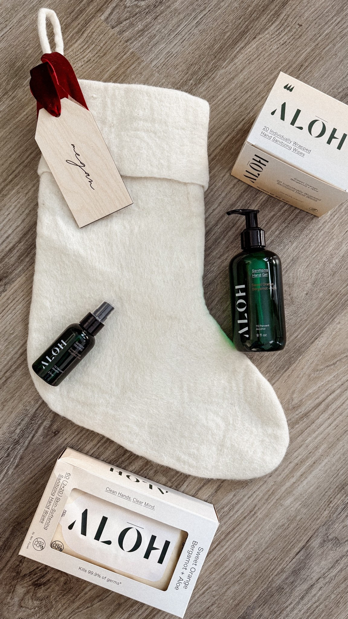 the perfect little stocking addition - soft skin, and a fresh citrus scent 🎄🍊 @alohsanitizer #ad

#LTKGiftGuide #LTKSeasonal #LTKHome