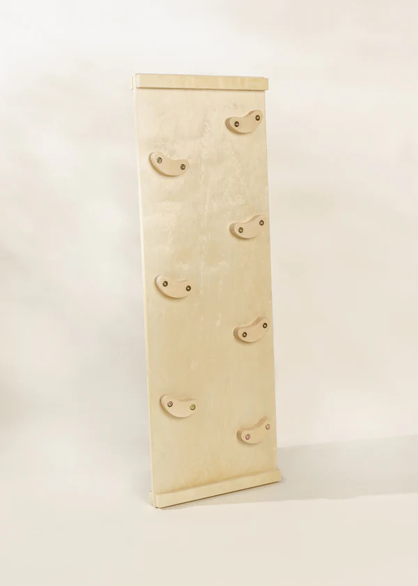 Montessori Grip Climber Board - NATURAL WOOD | Coco Village