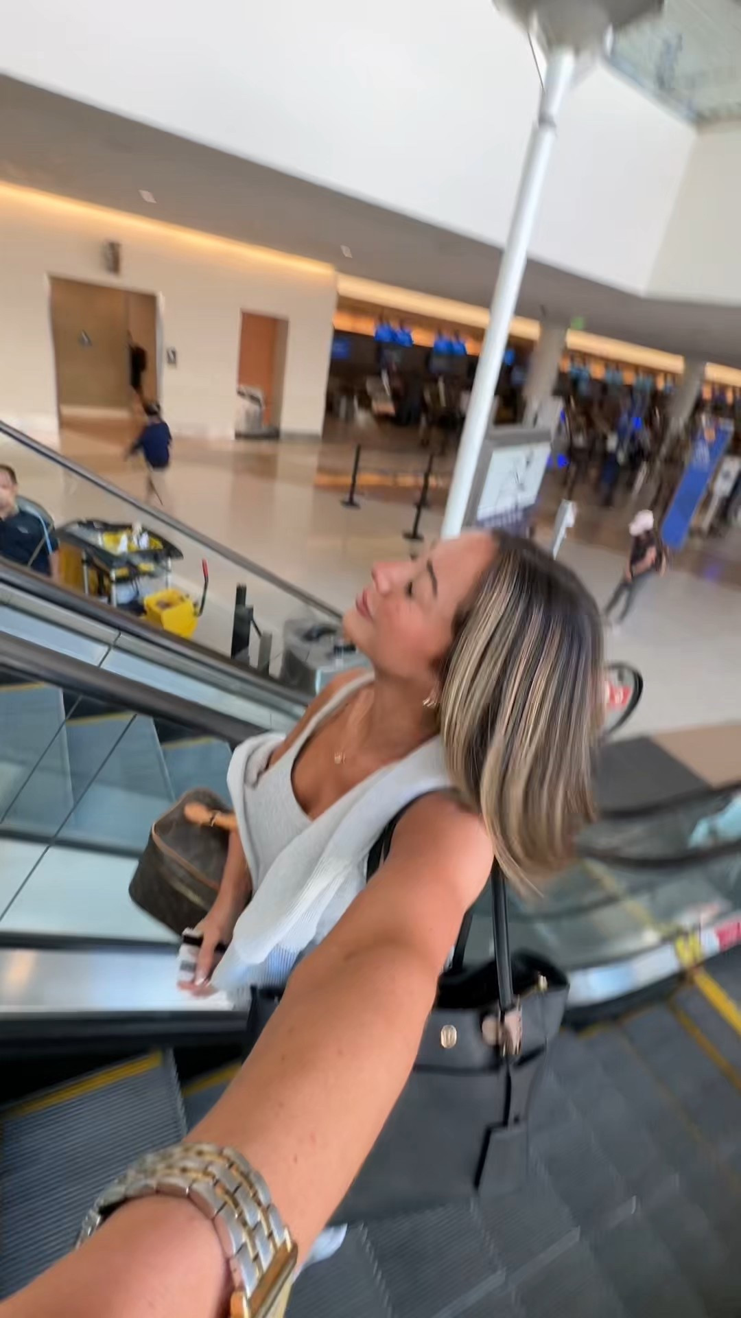 Airport outfit linked! Favorite $25 tanks from aritzia 